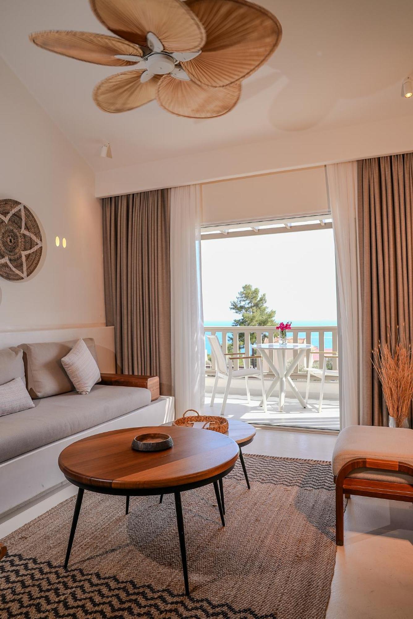 Pilos Suites Turunç Eksteriør billede