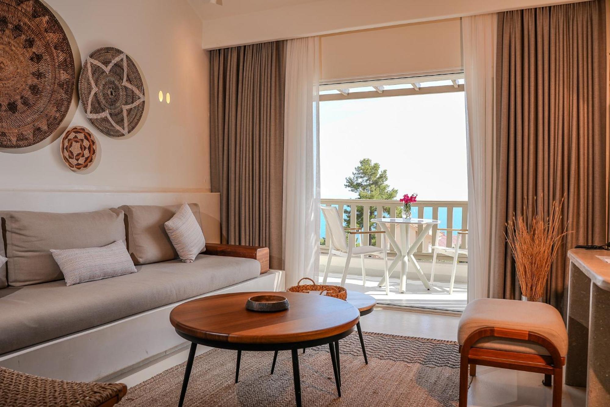 Pilos Suites Turunç Eksteriør billede